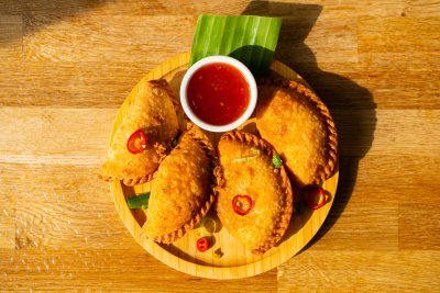 Curry puff